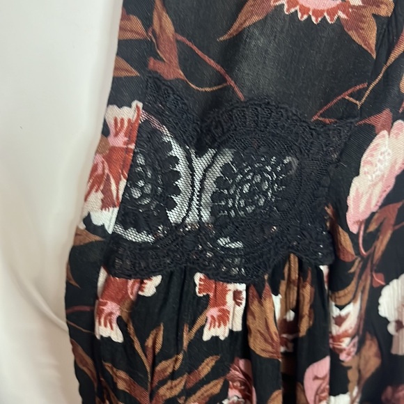 American Eagle open sweater/cover-up- new - Picture 3 of 7